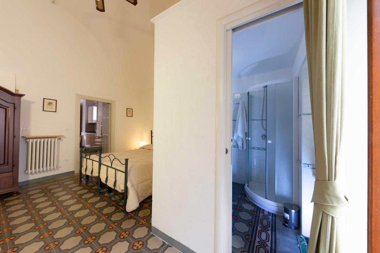 Casa Vacanza La Stradella Остуни Екстериор снимка